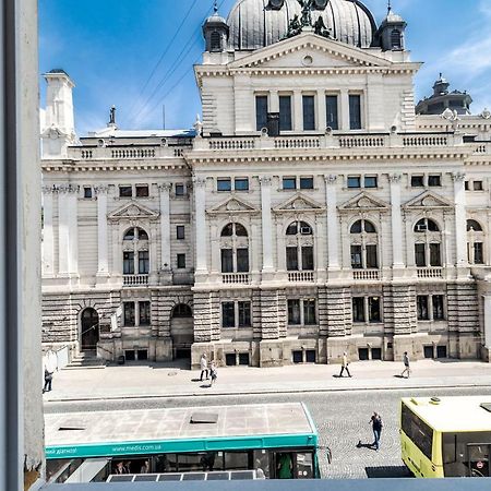 Opera House Apartment 3 Лвив Екстериор снимка
