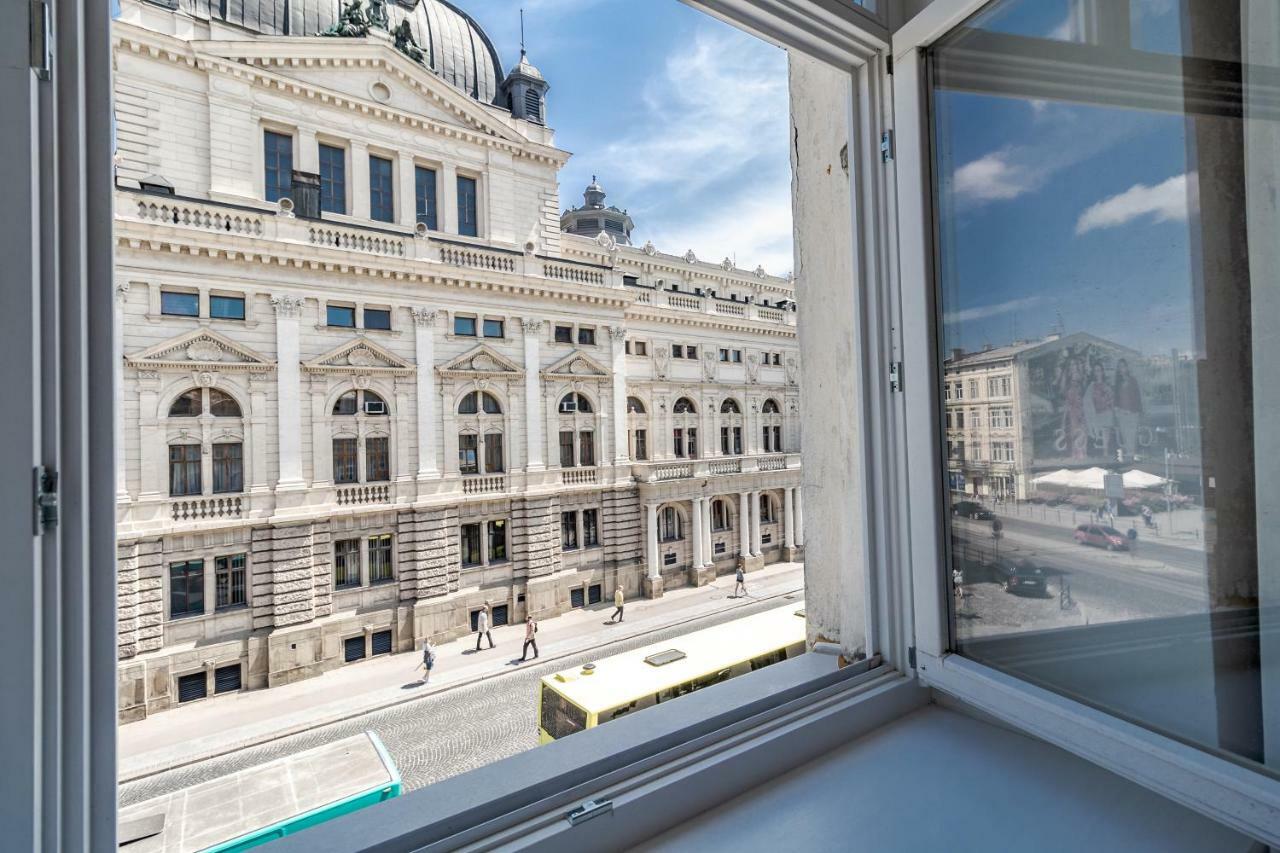 Opera House Apartment 3 Лвив Екстериор снимка