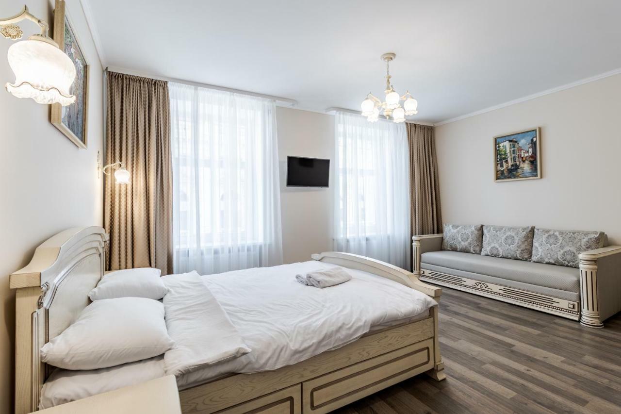 Opera House Apartment 3 Лвив Екстериор снимка