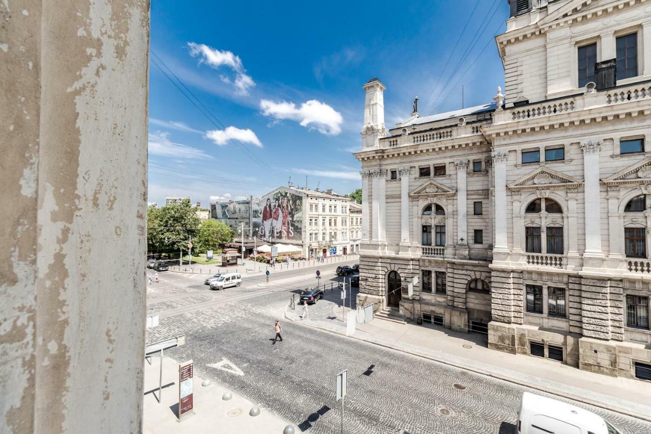 Opera House Apartment 3 Лвив Екстериор снимка
